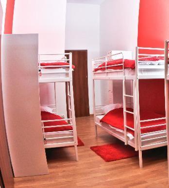 Big City Hostel Wroclaw Room photo