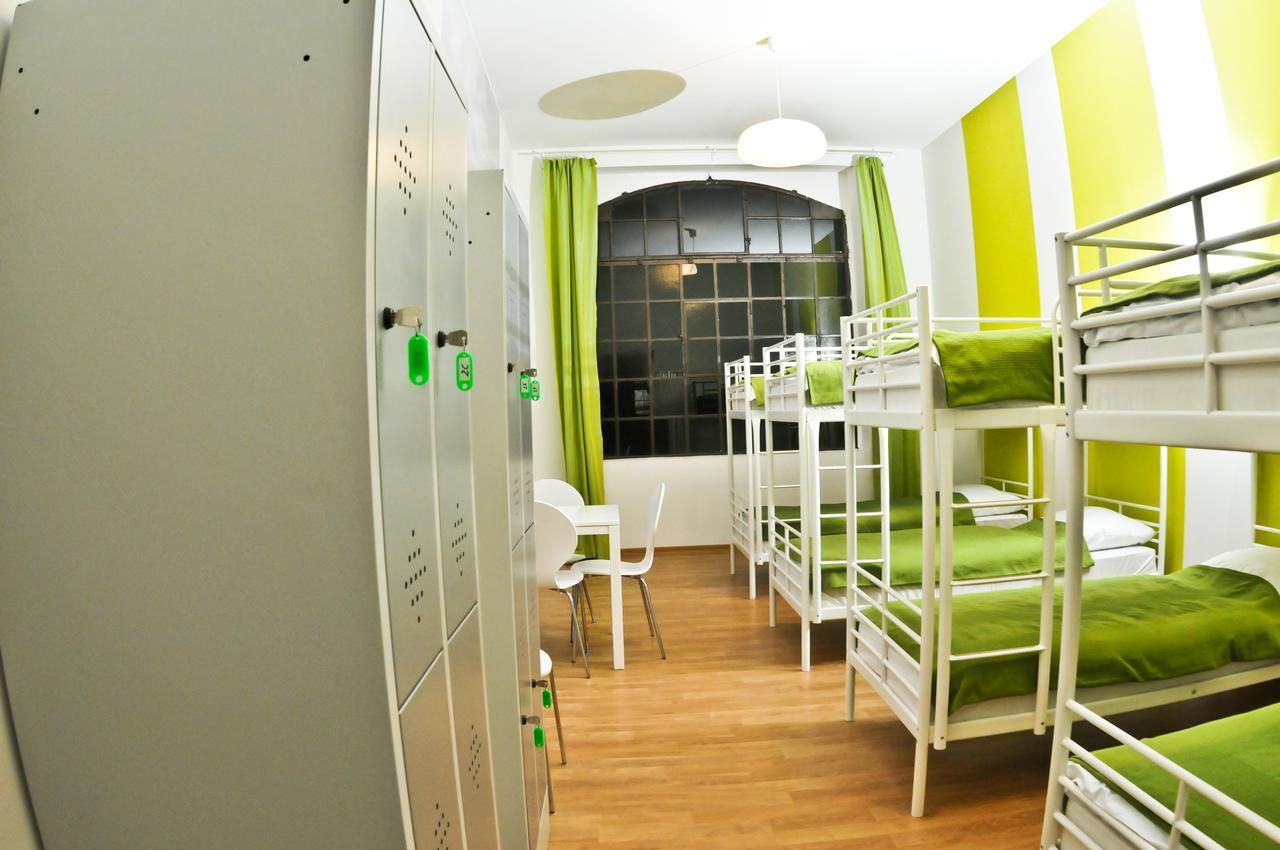 Big City Hostel Wroclaw Exterior photo